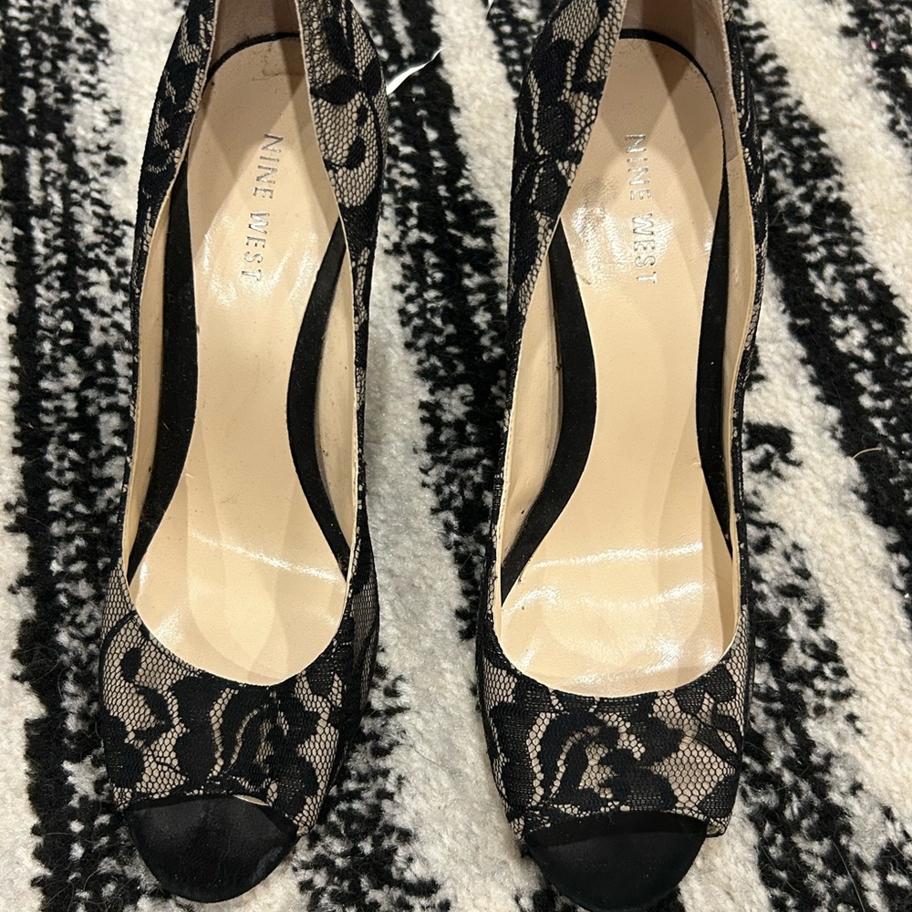 Nine West Black and Cream Lace Heels